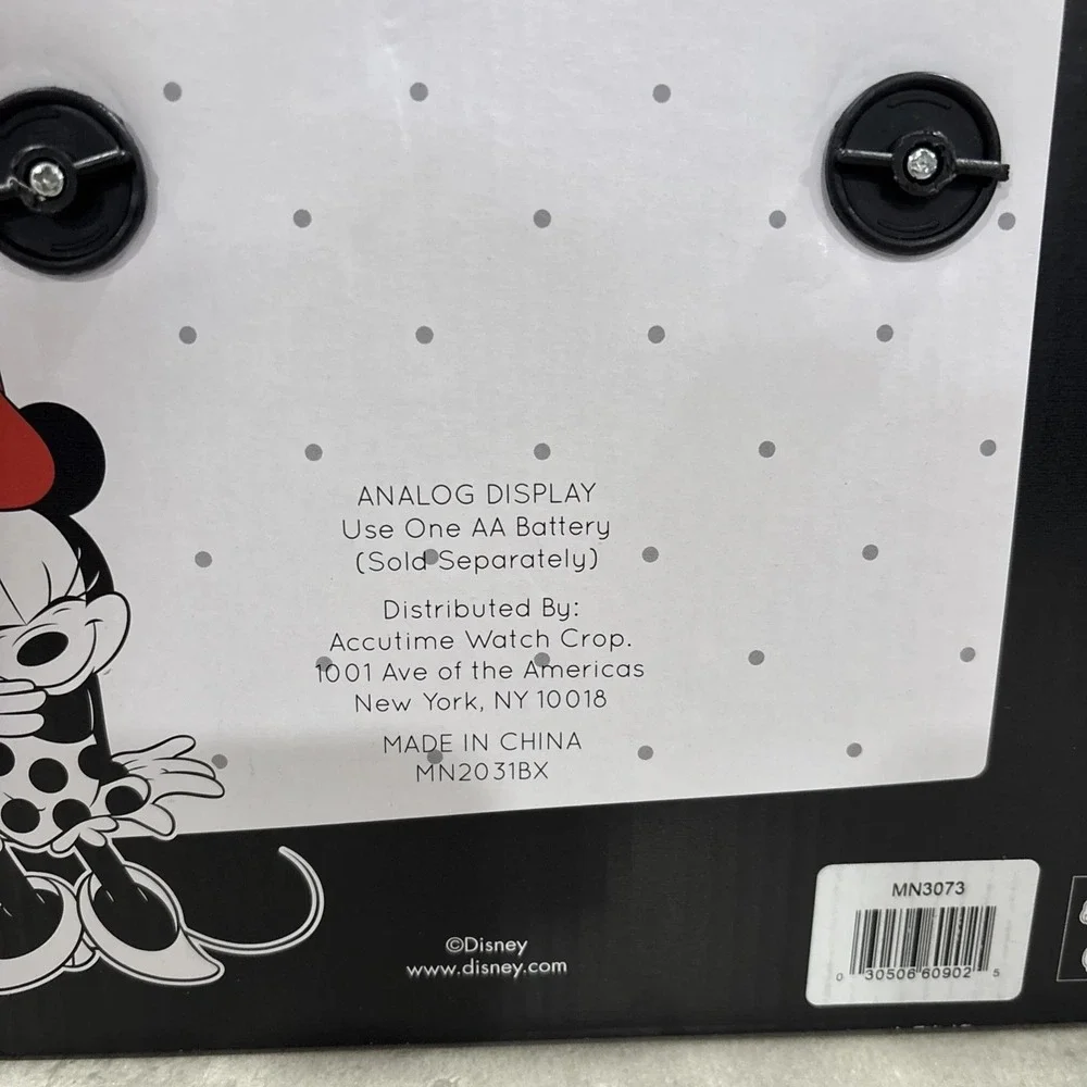 New in‎ box Disney Minnie Mouse Wall Clock red